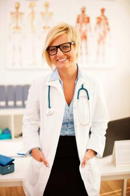 Dr. med. Lisa Schneider Dr. med. Lisa Schneider